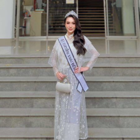 ชุดไทยรัชกาลที่ 6