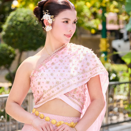ชุดไทยสไบประยุกต์